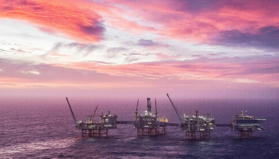 SVAKERE UTSIKTER: Johan Sverdrup er det tredje største oljefeltet på norsk sokkel. Norge er en av 40 oljestater som tenketanken Carbon Tracker har vurdert for oljeavhengighet. Nordsjøen 20200107. Oversiktsbilde Johan Sverdrup feltsenter som åpnes offisielt tirsdag. Johan Sverdrup er det tredje største oljefeltet på norsk sokkel, med forventede ressurser på 2,7 milliarder fat oljeekvivalenter.Foto: Carina Johansen / NTB