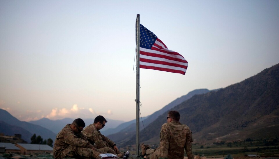 Til høsten er det 20 år siden USA ledet an det militære angrepet på Taliban i Afghanistan, som et svar på terrorangrepet på USA med kaprede passasjerfly 11. september 2001. Dette bildet er av amerikanske soldater i Kunar-provinsen som markerte 10-årsdagen for terrorangrepet i 2011.