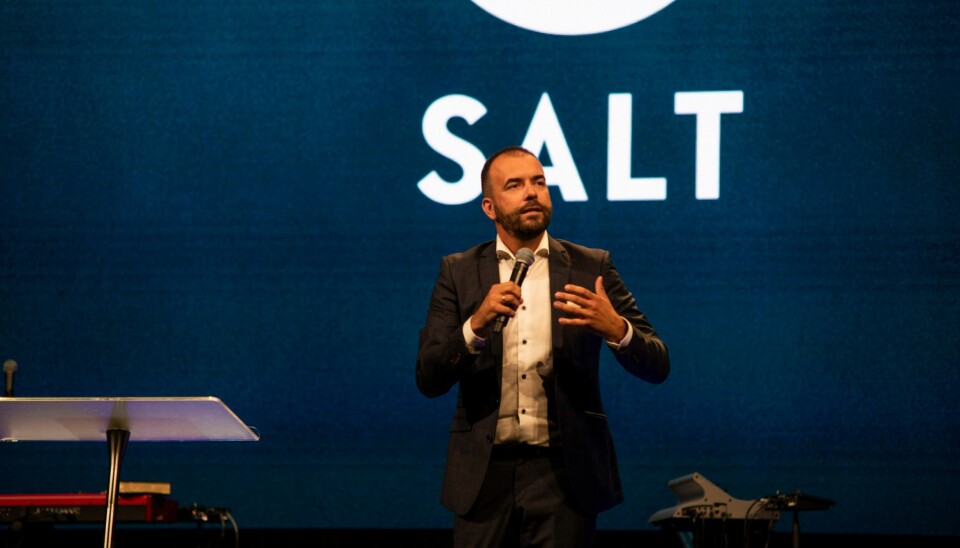 Øystein Gjerme er hovedpastor i Salt – som nå stenger dørene for å forhindre smitte. .