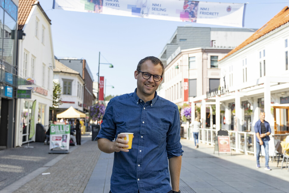 FOLKEREGISTRERT: KrFs partileder Kjell Ingolf Ropstad avbildet i forbindelse med at han avla forhåndsstemme i Kristiansand. Søndag skriver Aftenposten at KrF-lederen i en årrekke har vært folkeregistrert på gutterommet hos foreldrene.(Foto: Tor Erik Schrøder/NTB)