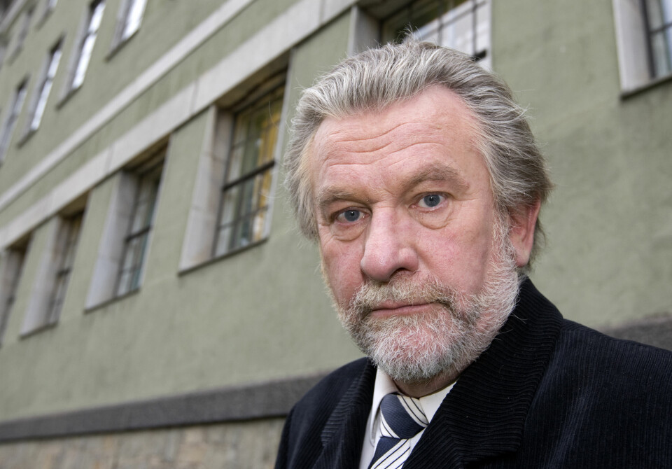 FORSVAR: Tidlegare NRK-journalist Hans Wilhelm Steinfeld, her i 2009, forsvarer innlegget han skreiv om Kasakhstan i 2020.(Foto: Bjørn Sigurdsøn/NTB)