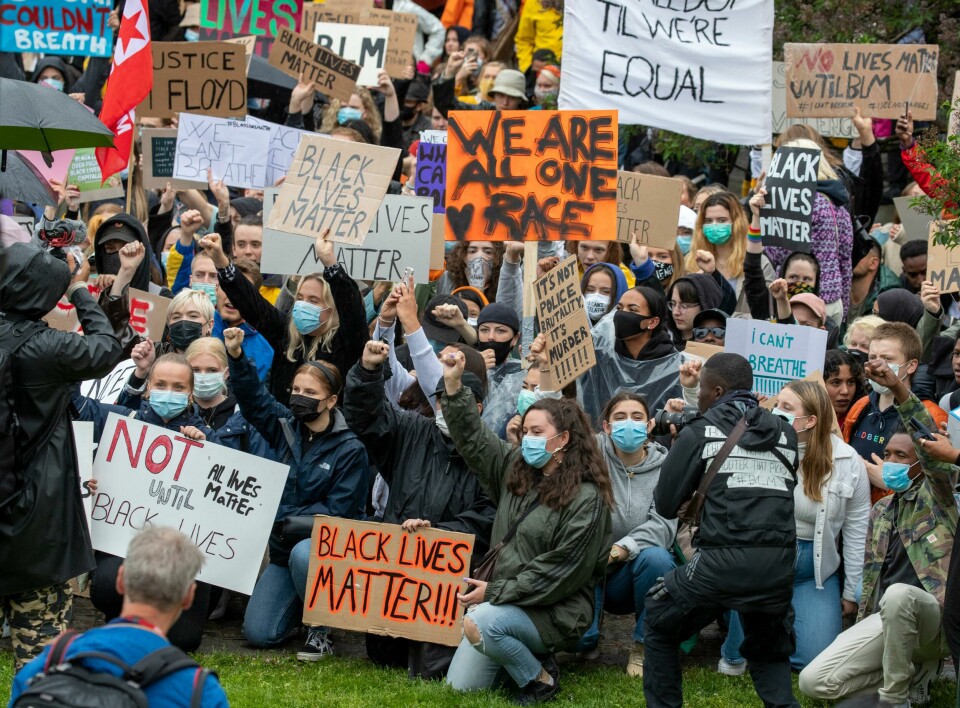 Demonstrasjon til støtte for 'Black lives matter' bevegelsenNår det er strid om korvidt det finst rasisme i Noreg, går det ikkje kan å diskutere problema ved diskriminering, meiner fleire fagfolk. Her frå Black Lives Matter-demonstrasjonen i Oslo 5. juni. Foto: Terje Pedersen/NTB scanpix(Foto: Terje Pedersen/NTB scanpix)