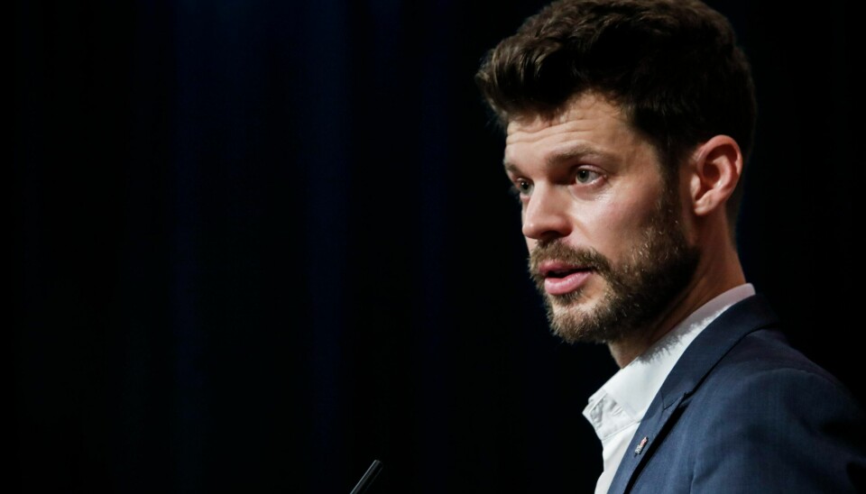Leder Bjørnar Moxnes mener lønnen er for høy.