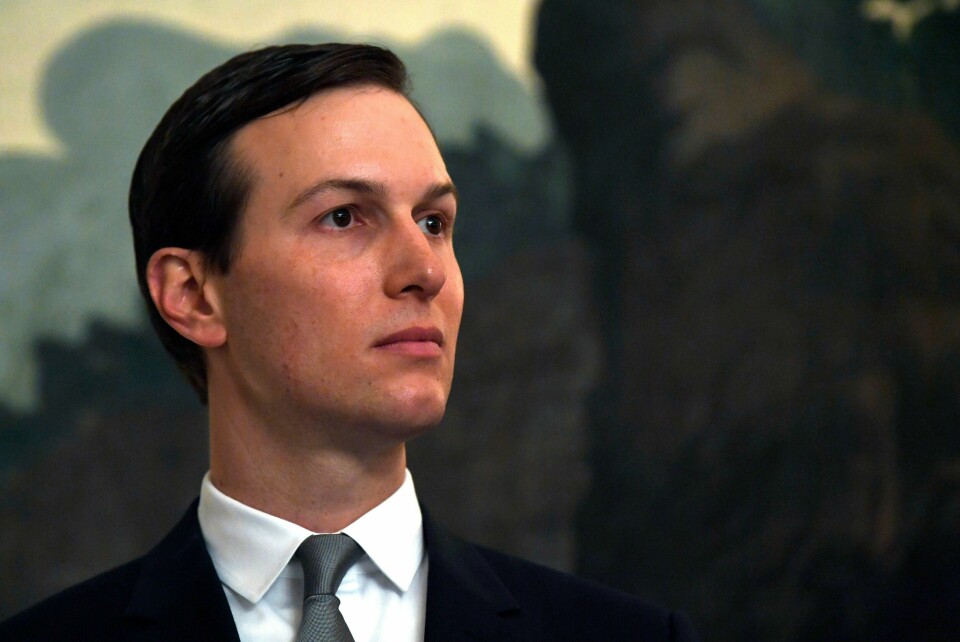 Presidentens rådgiver Jared Kushner lytter under en proklamasjon-signering med president Donald Trump og den israelske statsminister Benjamin Netanyahu i Washington tidligere i mars.