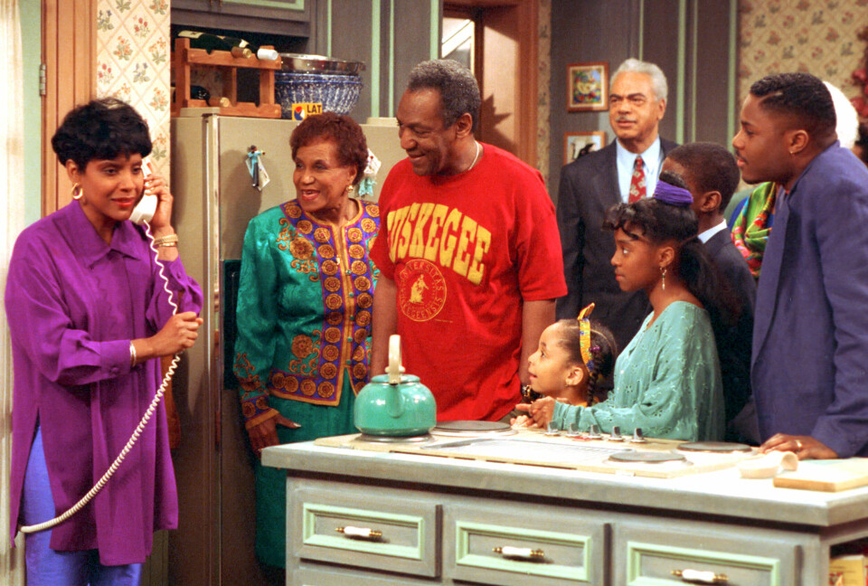 BANET VEI: For nordmenn født midt på 1970-tallet, var Bill Cosby den ultimate amerikanske pappaen. «The Cosby Show», som ble sendt lørdagskvelder på NRK fra 1985, var et godmodig og velskrevet innblikk i afrikansk-amerikansk øvre middelklasseliv, i en tilværelse få åttitallsnordmenn visste noe om. .