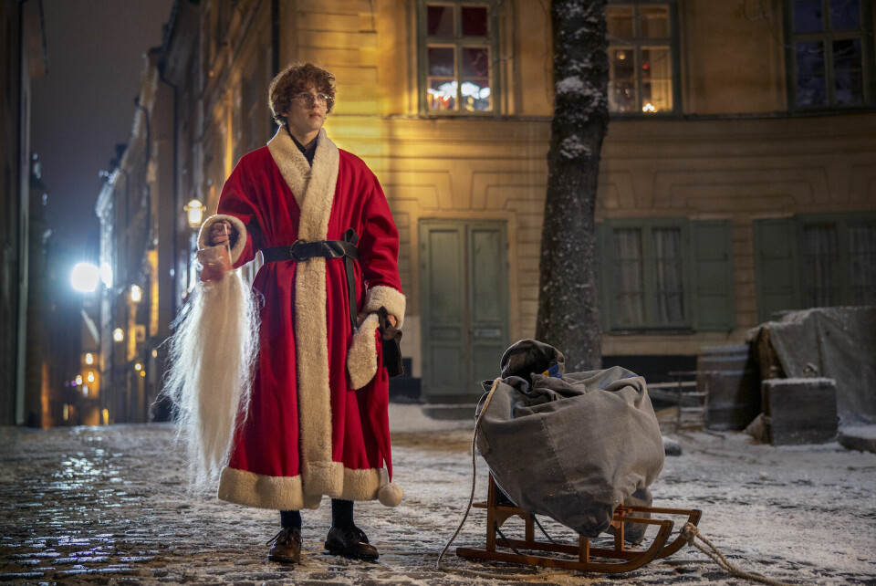 EN SVENSK ROBIN HOOD: Karl-Bertil Jonsson finner en måte å ta fra Stockholms rikinger og gi til byens fattige i stedet. .