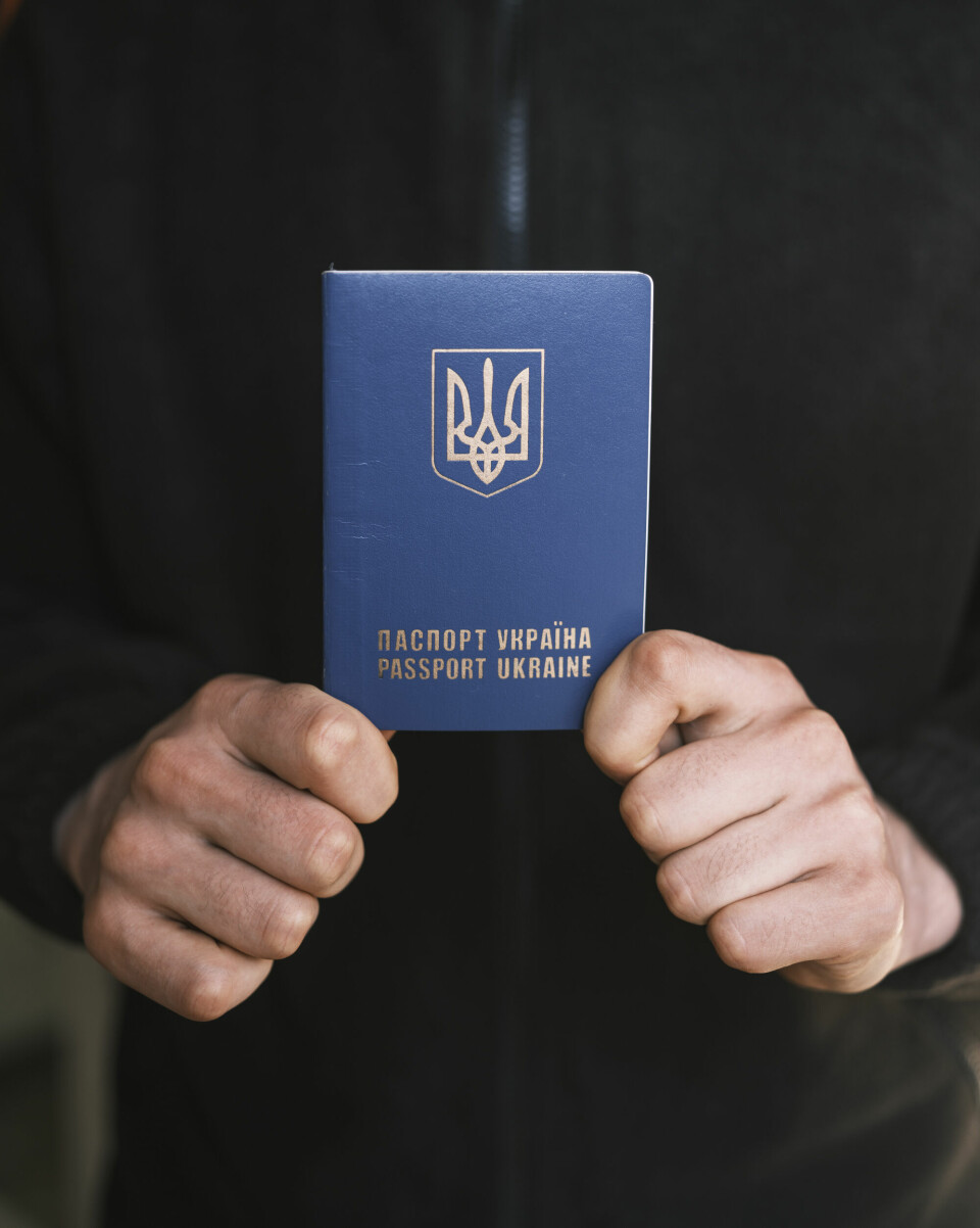 INNGANG: No diskuterer politikarane om dette passet skal gje rett på kollektivt vern. Ukrainsk anonym flyktning.