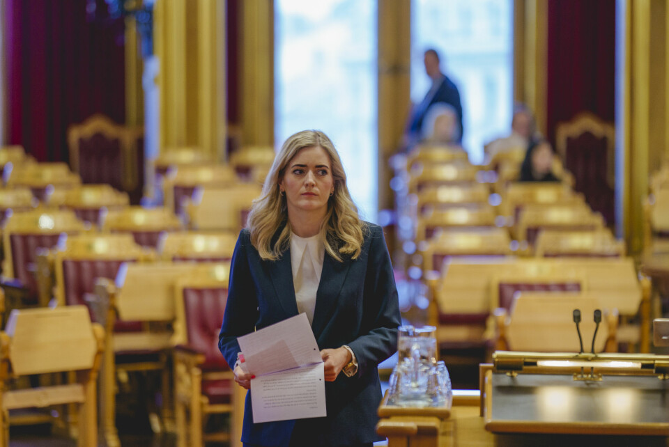 ANTALLET: Om hvorfor regjeringen ikke lover tall på antall flyktninger til Norge sier justisminister Emilie Mehl dette til Vårt Land: – Det er ikke riktig å gi noe tall, fordi dette kan bli enormt. Oslo 20220310. Justis- og beredskapsminister Emilie Enger Mehl redegjør om flyktningssituasjonen for Stortinget.Foto: Stian Lysberg Solum / NTB