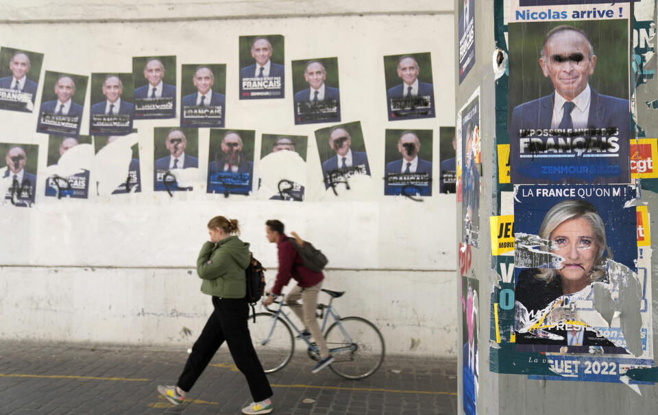 YTRE FLØY: Valgplakater av de to ytre høyrekandidatene Eric Zemmour og Marine Le Pen i Paris. Foto: François Mori / AP / NTB Valgplakater av de to ytre høyrekandidatene Eric Zemmour og Marine Le Pen i Paris. Foto: François Mori / AP / NTB