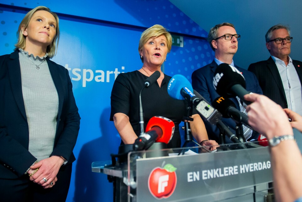 Fremskrittspartiet går ut av regjering20. januar i år varslet Frp-toppene at tiden som regjeringsparti var forbi. Det ble først gallupopptur, men senere nedtur. Nestleder Terje Søviknes (nummer to fra høyre) varsler hardere kamp for oppmerksomhet om egne saker.(Foto: Fredrik Varfjell/NTB scanpix)