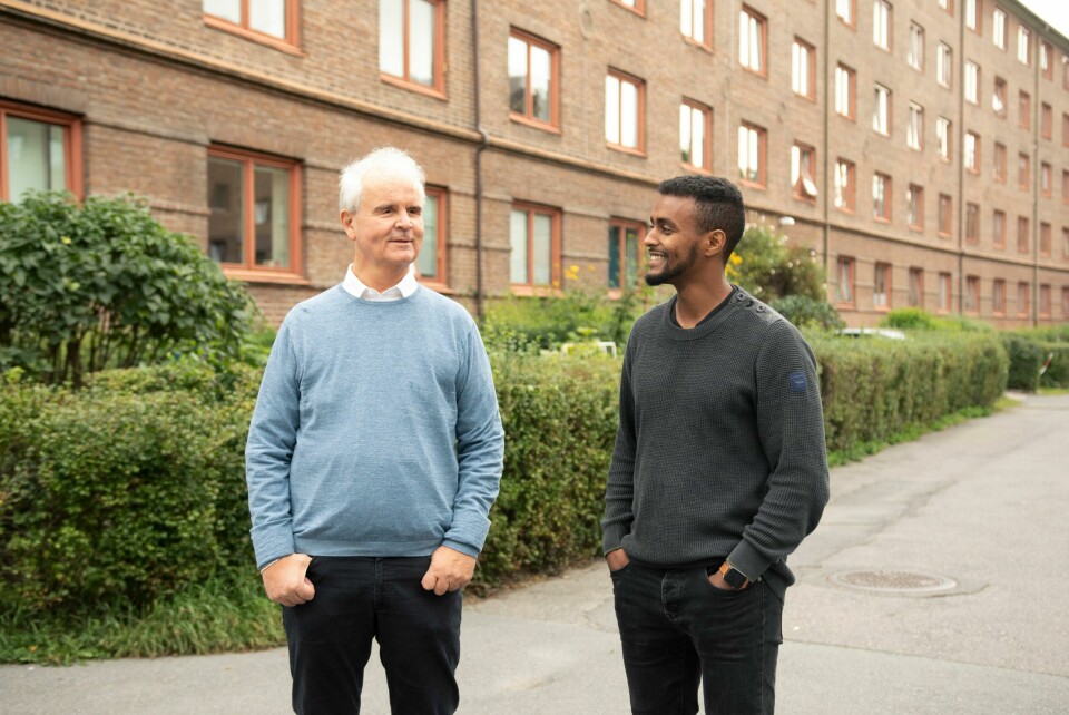 Far er viktig for at barn og unge skal ha gode oppvekstvilkår. Lars Semmerud og Thoms Haile starter Bydelsfedre. Bydelsmødre er en stor suksess i Oslo. Nå er det fedrenes tur.(Foto: Tuva Skare)