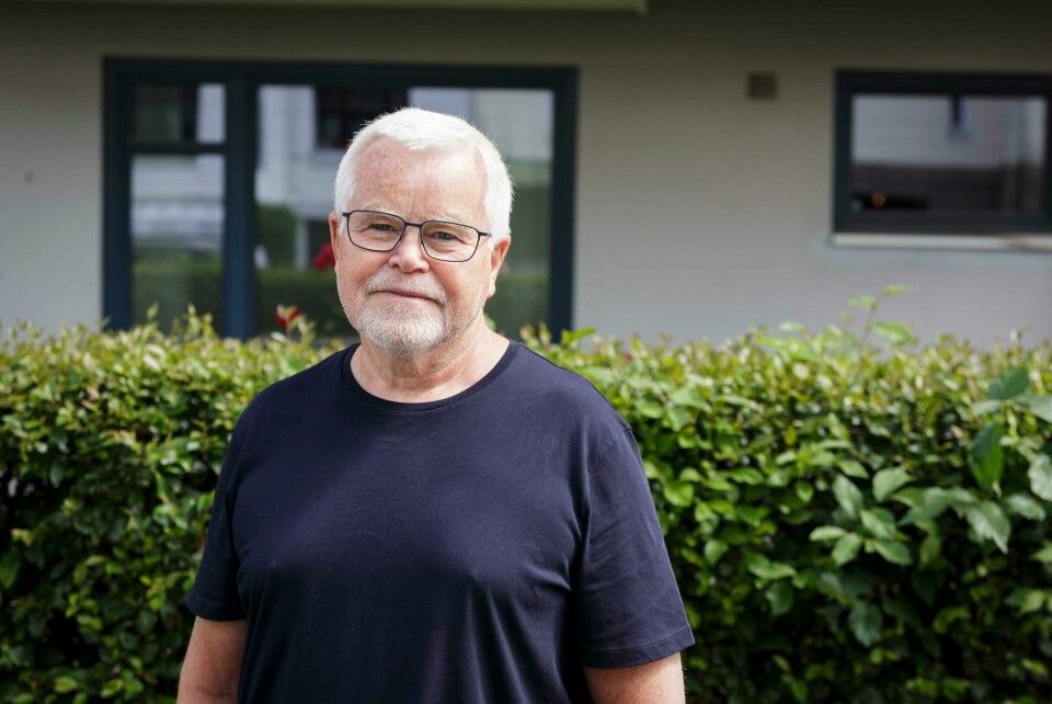 Lars Haukås. Jeg kjenner meg ikke igjen i det fordi jeg er i den generasjonen som er lydige til myndighetene, så jeg gjør som de sier jeg. Jeg gjør det. Passer på å bruke antibac, vaske hender og holde avstand og, men jeg er ikke noe katolsk nei. Jeg går jo ut på byen og sånt noe, men jeg passer meg. Jeg har ikke noe stor omgangskrets for tiden, jeg er sammen med familien min, og så har jeg noen venner jeg liksom stoler på. Men vi holder fortsatt avstand. Corona anket Lars Haukås. Jeg kjenner meg ikke igjen i det fordi jeg er i den generasjonen som er lydige til myndighetene, så jeg gjør som de sier jeg. Jeg gjør det. Passer på å bruke antibac, vaske hender og holde avstand og, men jeg er ikke noe katolsk nei. Jeg går jo ut på byen og sånt noe, men jeg passer meg. Jeg har ikke noe stor omgangskrets for tiden, jeg er sammen med familien min, og så har jeg noen venner jeg liksom stoler på. Men vi holder fortsatt avstand. Corona anket