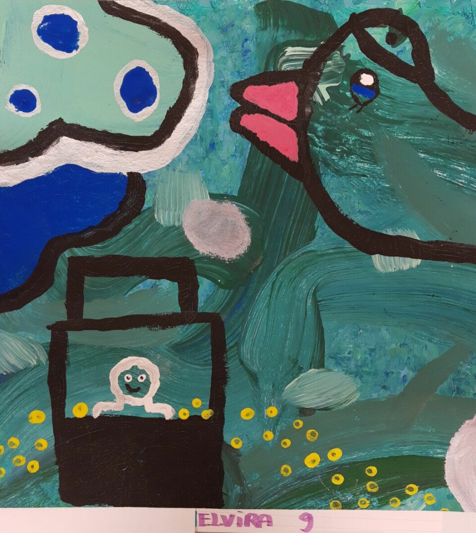 Elvira Hassel Hermstad (9 år) sitt maleri er laget på kreativ gruppe i Rissa kirke (Indre Fosen kommune).