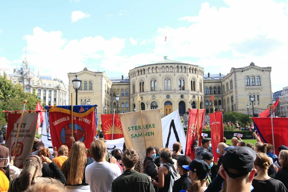 Demonstrasjon i Oslo: Sian-profil rev ut koransider ###