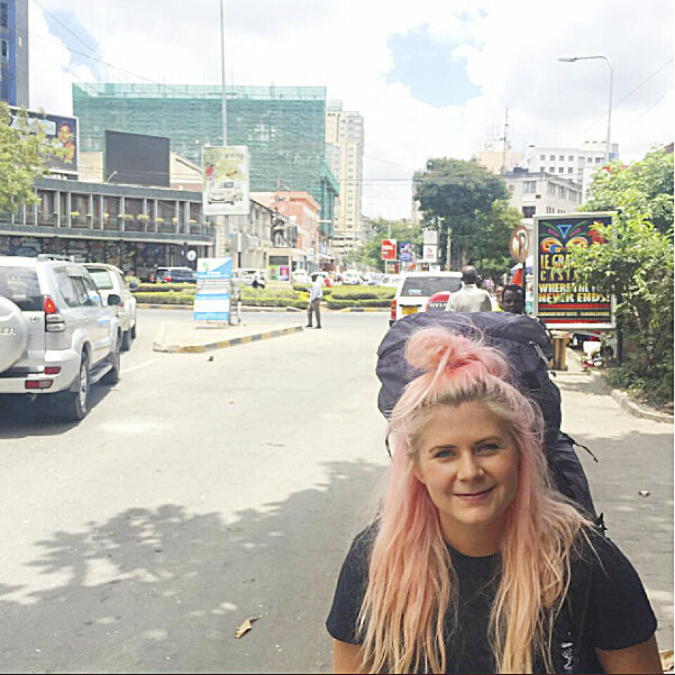 BIZZI BIZZI BIZZI. dar es salaam, og siste stopp HYL. her er det fullstendig kaosssss, omg. for en svær & bråkete by!!! Nå skal jeg snart møte en såpeopera-skuespiller, hehe. #linejordarundt