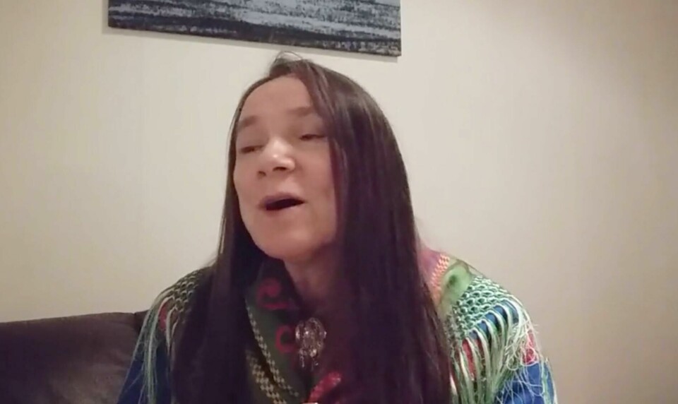 Sara Marit Gaup henter frem salmeskatt fra egen barndom ###