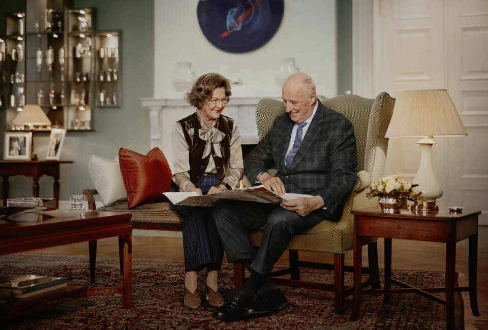 JUBILERTE: I forrige måned markerte dronning Sonja og kong Harald at de har vært landets kongepar i 30 år. Foto: Jørgen Gomnæs / Det kongelige hoff / NTB