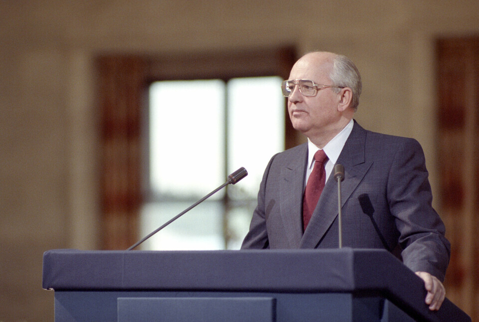 FOREDRAG: President Mikhail Gorbatsjov holder sitt Nobel-foredrag i Oslo Rådhus i 1991 for prisen han mottok i 1990. FOREDRAG: President Mikhail Gorbatsjov holder sitt Nobel-foredrag i Oslo Rådhus i 1991 for prisen han mottok i 1990.