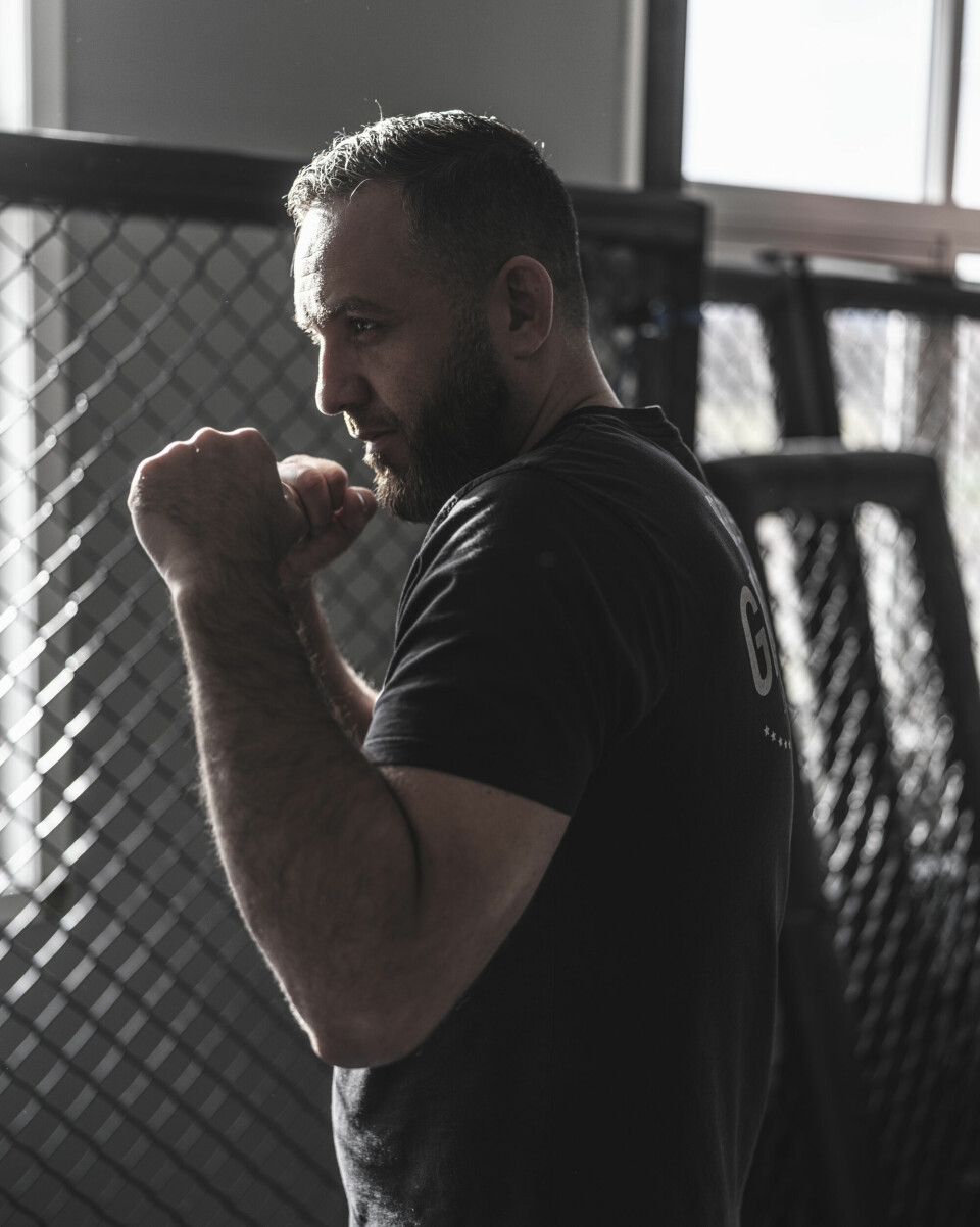 NÆRKAMP: Elyes Abid er ekspert i Krav maga, som er hebraisk for «Kontaktkamp» Elyes Abid og Ayesha Abid