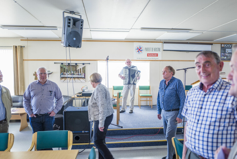 Valgkamp med Partiet De Kristne i et bedehus på Karmøy i 2015. Foto: Erlend Berge