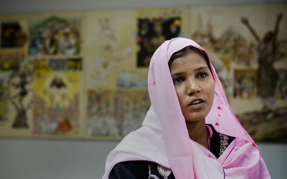 SAVNET: Sidra Shahzadi, datteren til Asia Bibi, måtte vente i ni år før hennes mor ble løslatt fra dødscellen. Asia Bibi