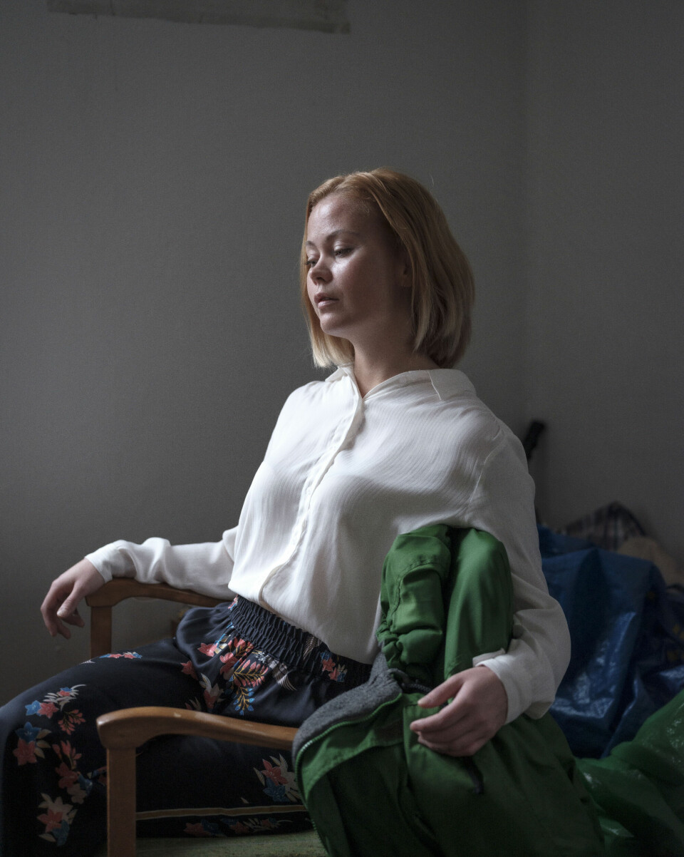 NY DELTAKER: Ine Elisabeth Jensen er teatergruppens nyeste tilskudd. Hun forteller at det å bli sett på som frisk og ikke syk, gjør at Teater Vildenvei nesten har vært mer terapi enn å være innlagt. Teater Vildenvei