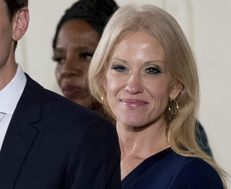 PRESSESJEF: Kellyanne Conways uttalelse om at president Trumps tolkning av antallet som var tilstede under hans insettelse i 2017, handlet om «alternative fakta», var et frampek på hva vi hadde i vente. Trump og pressen