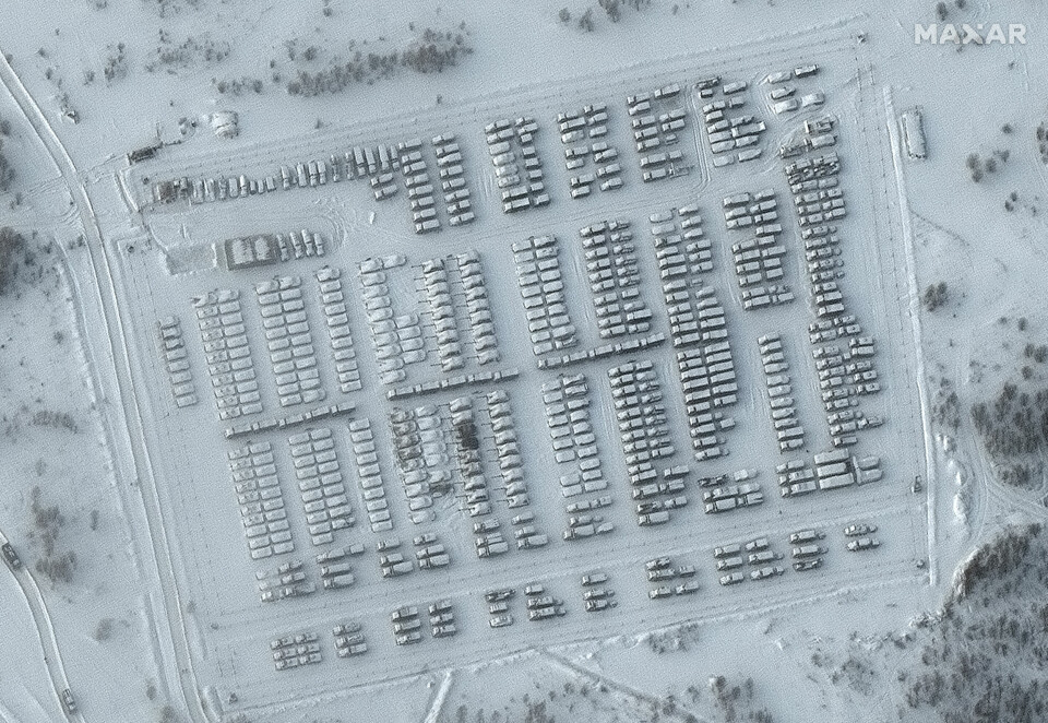 OVERSIKT: Satelittbildet er teke av eit amerikansk selskap og skal visa russiske styrker i byen Voronezj. r