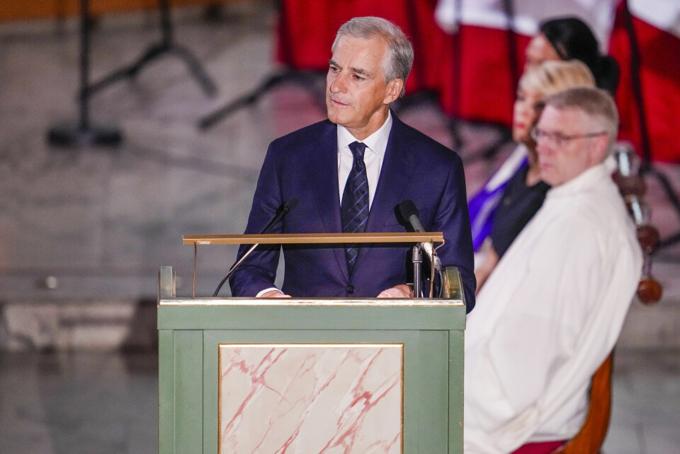 BEVEGET: Statsminister Jonas Gahr Støre talte under markeringen i Oslo domkirke.Foto: Javad Parsa / NTB / POOL Statsminister Jonas Gahr Støre (Ap) taler i sørgegudstjenesten i Oslo domkirke. Foto: Javad Parsa / NTB