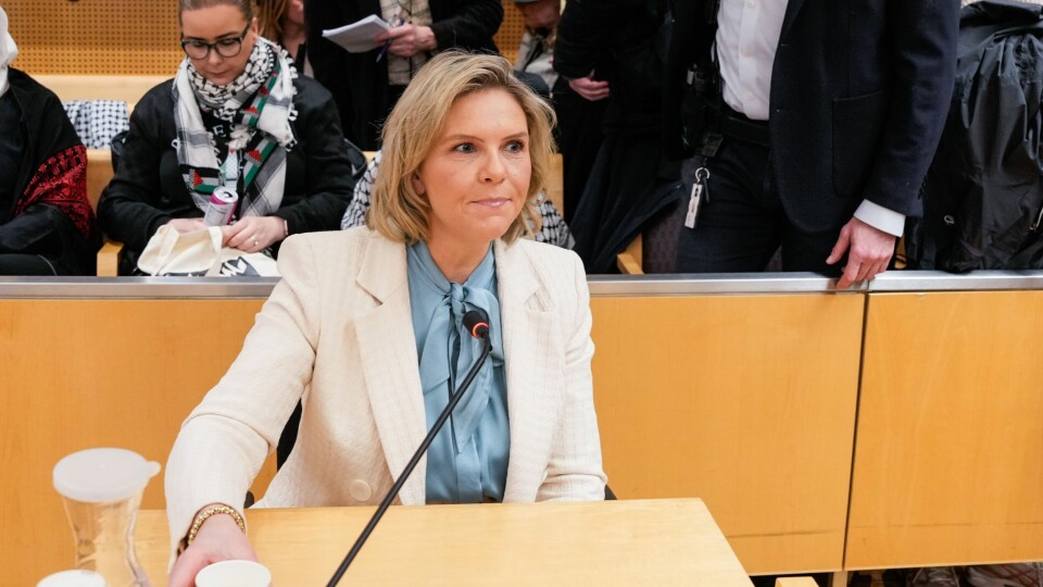 ANKE: Rettssaken i Oslo tingrett mot tre kvinnelige demonstranter som 13. mars i fjor fulgte etter Frp-leder Sylvi Listhaug fra Utenriksdepartementet til Stortinget. Demonstrantene skal ha ropt ukvemsord mot henne og filmet henne. Frp-leder Sylvi Listhaug forklaret seg i rettssaken mot tre kvinnelige demonstranter som 13. mars i fjor fulgte etter henne fra Utenriksdepartementet til Stortinget. Foto: Heiko Junge / NTB