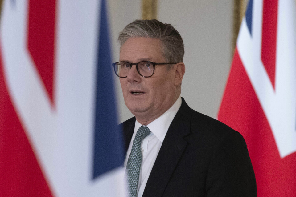 Britenes statsminister Keir Starmer er sjokkert over at Israel blokkerer nødhjelpssendinger og kutter strømforsyningen til Gaza. Britenes statsminister Keir Starmer er sjokkert over at Israel blokkerer nødhjelpssendinger og kutter strømforsyningen til Gaza. Foto: AP / NTB