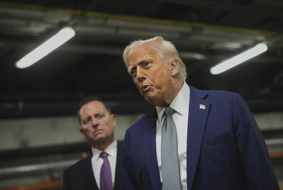 SAMTALE: President Donald Trump hadde onsdag en telefonsamtale med Ukrainas president Volodymyr Zelenskyj. Etterpå beskrev han samtalen som veldig god. Trumps sinne har gått ut over politiske rivaler, tidligere allierte, embetsmenn og etterforskere som har gransket ham. Foto: AP / NTB