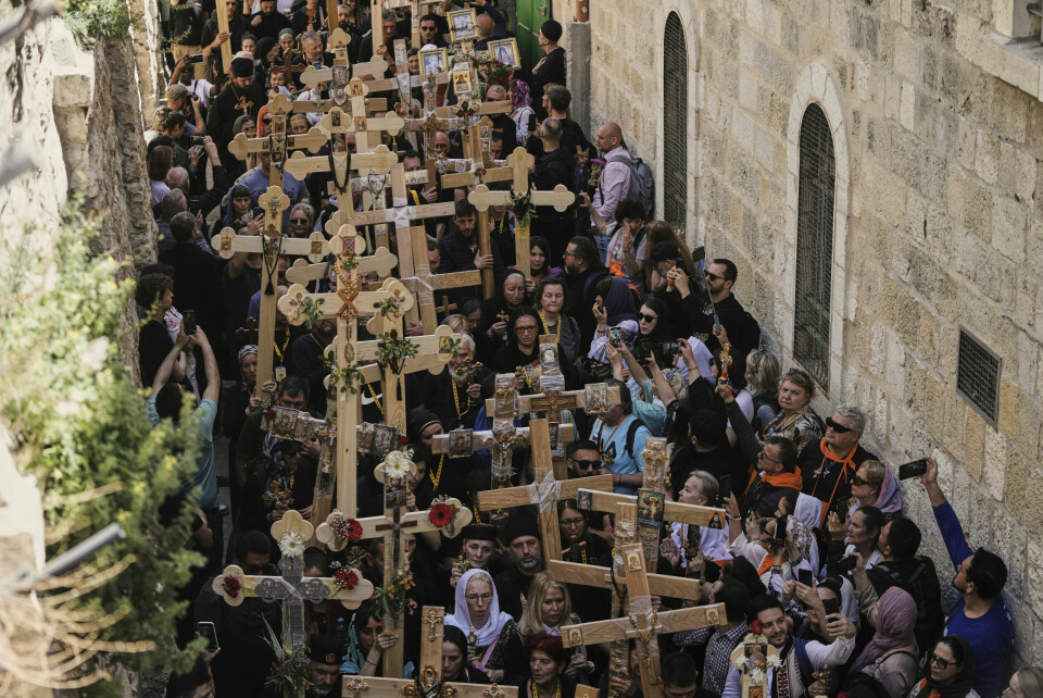 Kristne pilegrimer bærer kors på den tradisjonelle korsvandringen i Jerusalem langfredag. Foto: Mahmoud Illean / AP / NTB Kristne pilegrimer bærer kors på den tradisjonelle korsvandringen i Jerusalem langfredag. Foto: Mahmoud Illean / AP / NTB