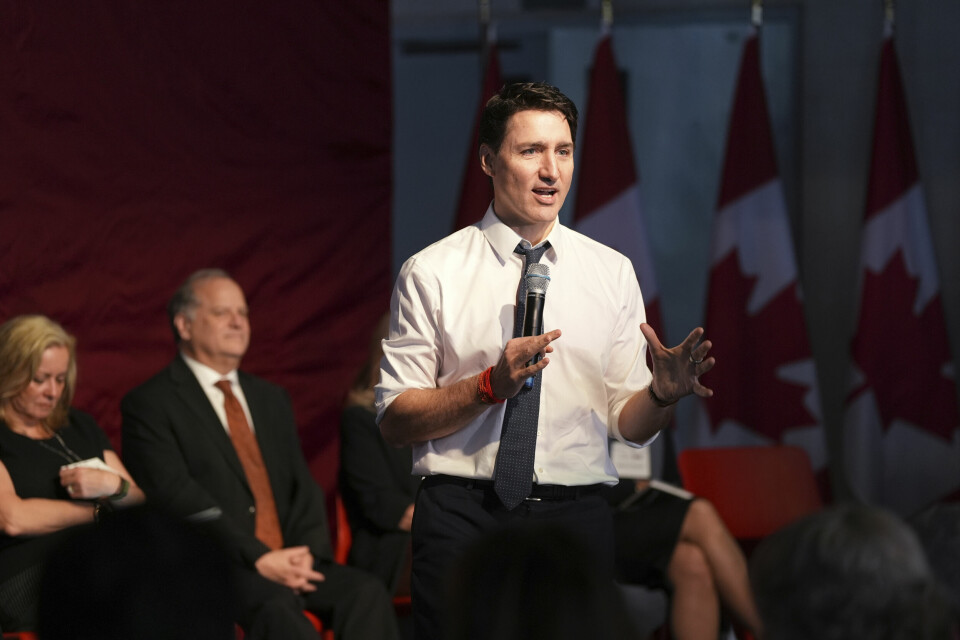 Canadas statsminister Justin Trudeau innkalte fredag til møte med næringslivstopper for å koordinere et canadisk svar på USAs trussel om 25 prosent toll på canadiske varer. Foto: Frank Gunn / The Canadian Press / AP / NTB Canadas statsminister Justin Trudeau innkalte fredag til møte med næringslivstopper for å koordinere et canadisk svar på USAs trussel om 25 prosent toll på canadiske varer. Foto: Frank Gunn / The Canadian Press / AP / NTB
