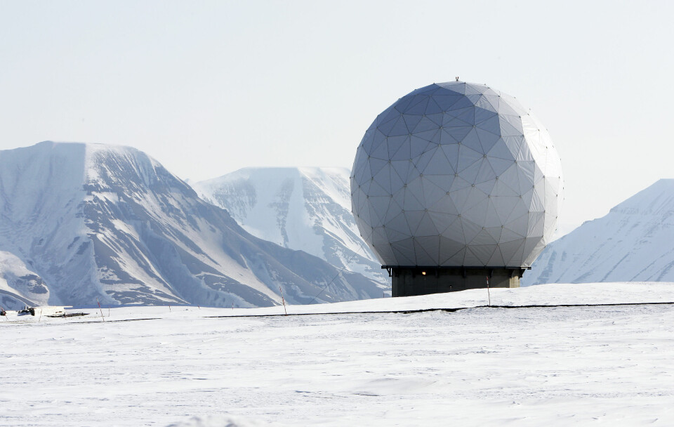 Russland anklager Norge for å bryte Svalbardtraktaten og for å ha militarisert Svalbard. Dette bildet viser satellittstasjonen SvalSat på Spitsbergen. Foto: Tor Richardsen / NTB Russland anklager Norge for å bryte Svalbardtraktaten og for å ha militarisert Svalbard. Dette bildet viser satellittstasjonen SvalSat på Spitsbergen. Foto: Tor Richardsen / NTB