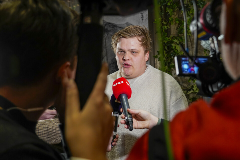 AUF-leder Gaute Børstad Skjervø møter pressen etter Aps sentralstyremøte på Youngstorget og møtet i samarbeidskomiteen mellom LO og Arbeiderpartiet mandag ettermiddag. Foto: Gorm Kallestad / NTB AUF-leder Gaute Børstad Skjervø møter pressen etter Aps sentralstyremøte på Youngstorget og møtet i samarbeidskomiteen mellom LO og Arbeiderpartiet mandag ettermiddag. Foto: Gorm Kallestad / NTB