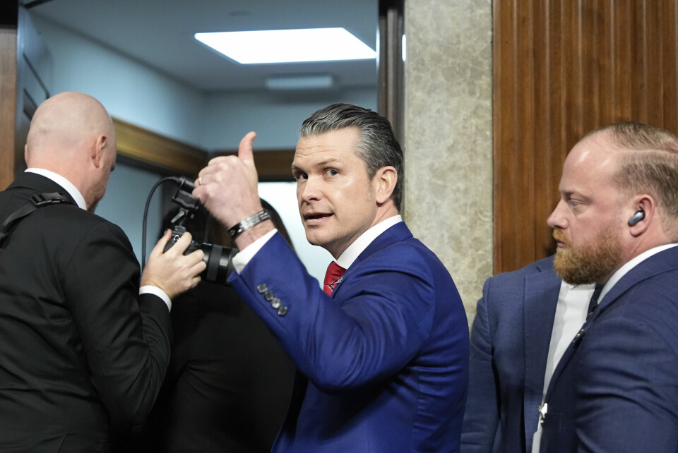 NYE REGLER: USAs ferske forsvarsminister Pete Hegseth har fått i oppdrag av president Donald Trump å revidere reglene for transpersoner i militæret. Resultatet kan bli et forbud, slik Trump forsøkte seg på i sin forrige periode. USAs ferske forsvarsminister Pete Hegseth har fått i oppdrag av president Donald Trump å revidere reglene for transpersoner i militæret. Resultatet kan bli et forbud, slik Trump forsøkte seg på i sin forrige periode. Foto: Alex Brandon / AP / NTB