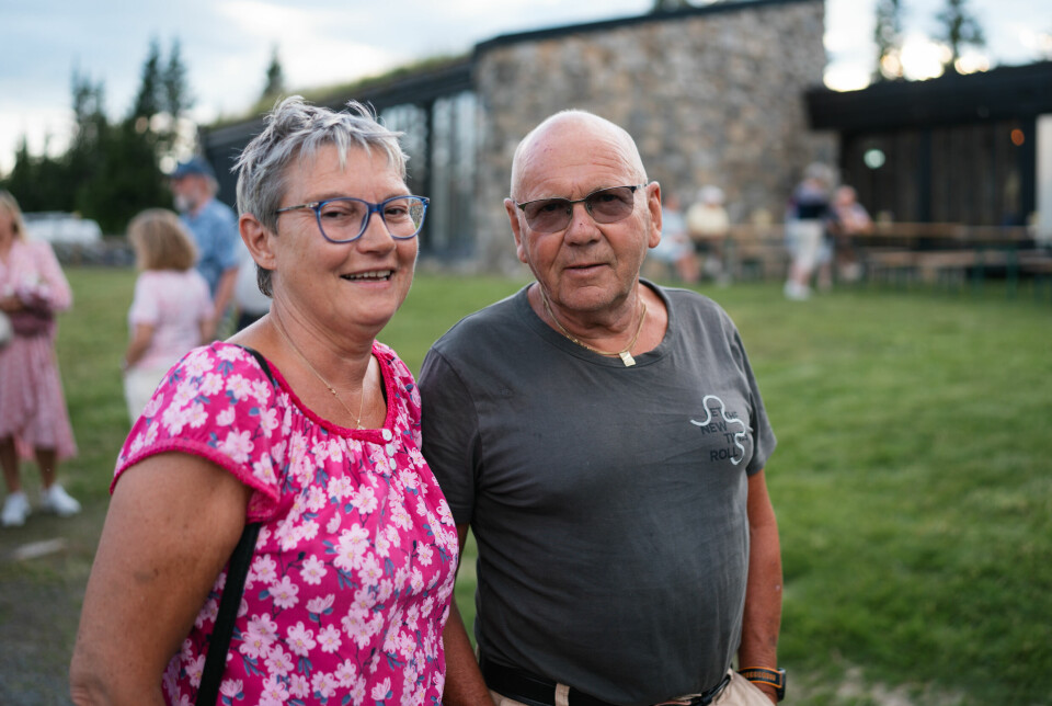 FØRSTE ÅR: Britt Børven og Arild Holtet besøker fjellkirka fast fra september til påske. I år la de sommerens hyttetur til Sommerfestuka for å få med seg Anita Skorgan-konserten.